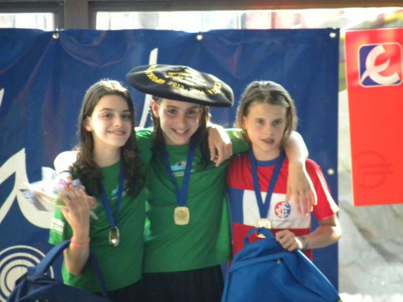 Leire M. y Ainhoa M. campeonas de Gipuzkoa de Natación Escolar