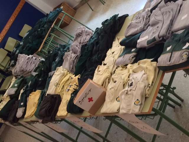 Gran acogida del “II Mercadillo de libros de texto y uniformes de segunda mano”