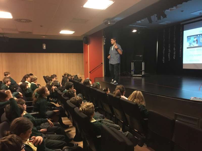 3º y 4º de Educación Primaria asiste a charla sobre Riesgos en Internet y Redes Sociales