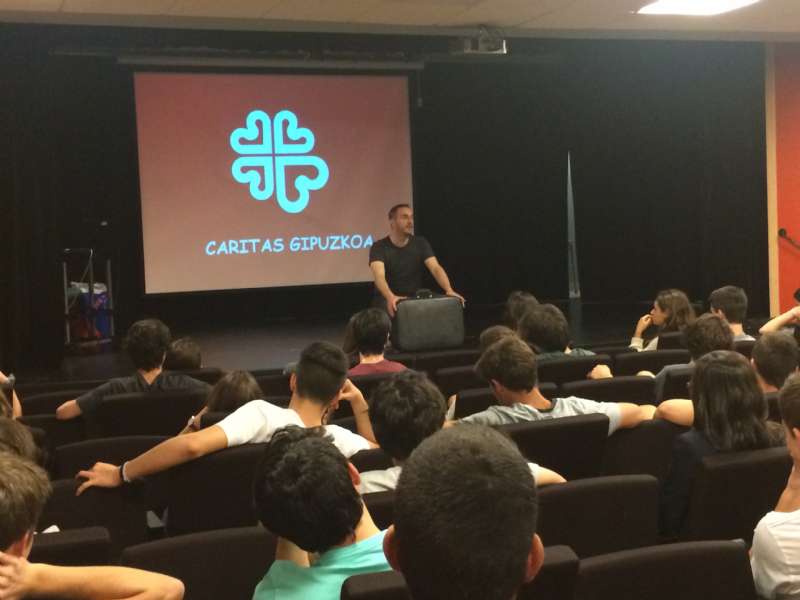 Charla / Taller y colaboración con Cáritas Gipuzkoa